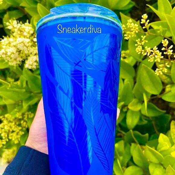 Starbucks coffee cup - Picture 11 of 12